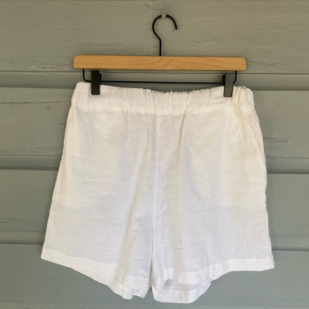 Lady Captain White Women's Shorts Medium